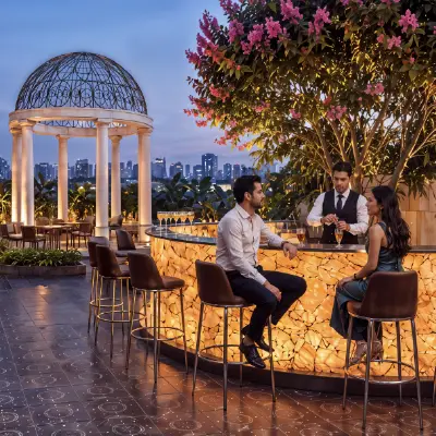 Cocktail Lounge